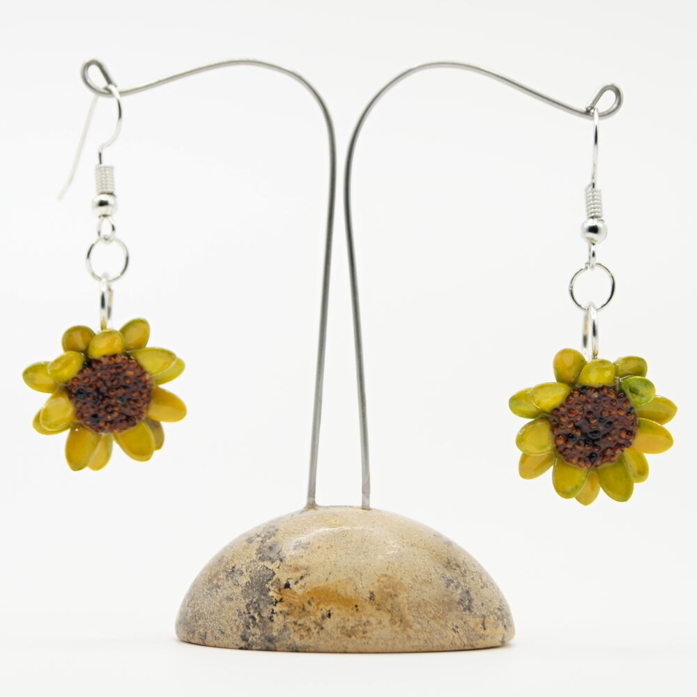 NÁUŠNICE KYTIČKY ZE SEMÍNEK