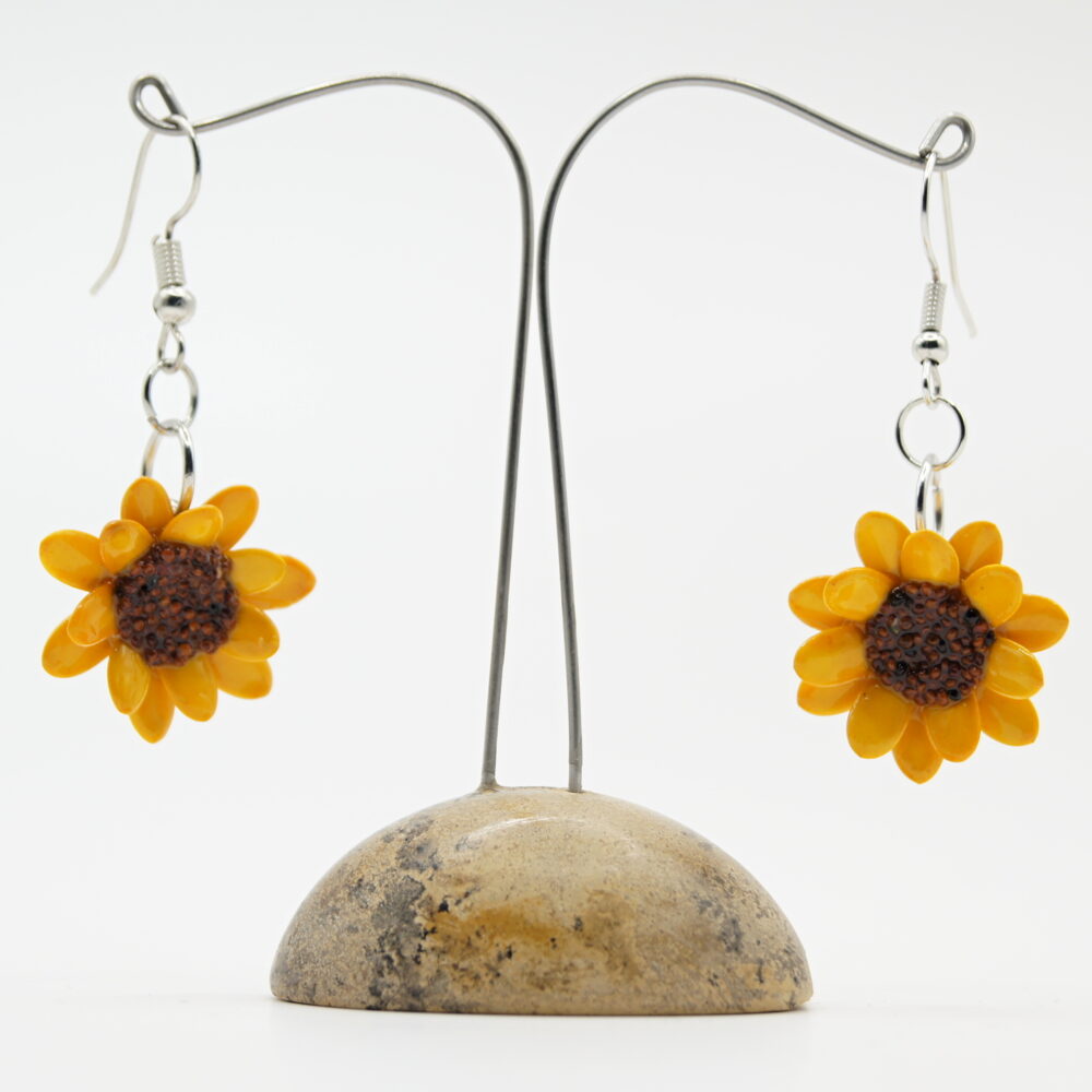 NÁUŠNICE KYTIČKY ZE SEMÍNEK