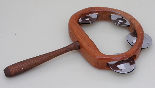 TAMBURÍNA S RUKOJETÍ