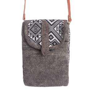 POUZDRO NA DOKLADY AKHA 3