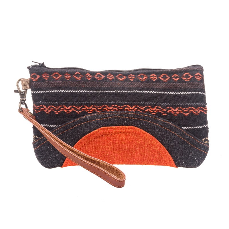 LÁTKOVÁ TAŠTIČKA