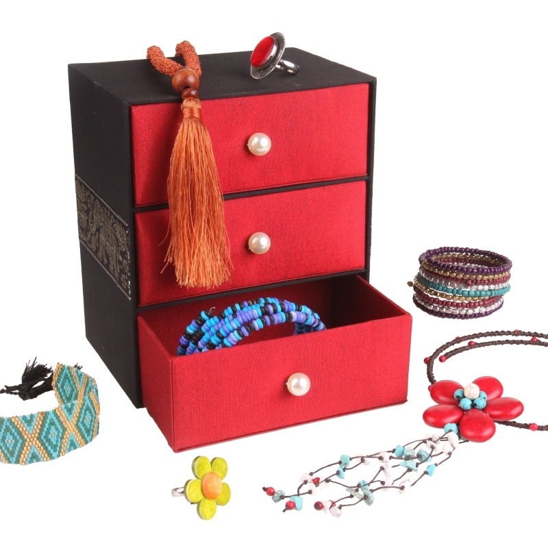 ŠPERKOVNICE 3 ŠUPLÍKY ČERVENÁ