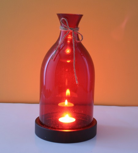 SVÍCEN LÁHEV ČERVENÁ 27 cm