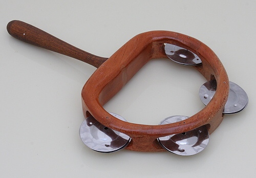 TAMBURÍNA S RUKOJETÍ